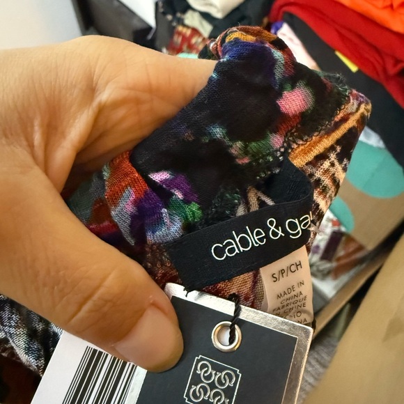 Nwt Cable & Gauge Colorful Tropical Floral Sleeveless Top - Picture 3 of 5